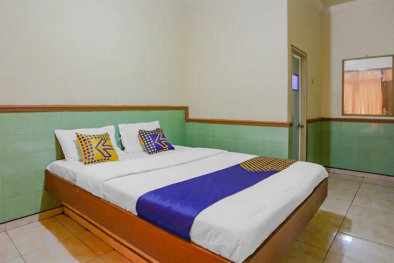 Spot On 90092 Dewi Safitri Hotel Semarang Luaran gambar